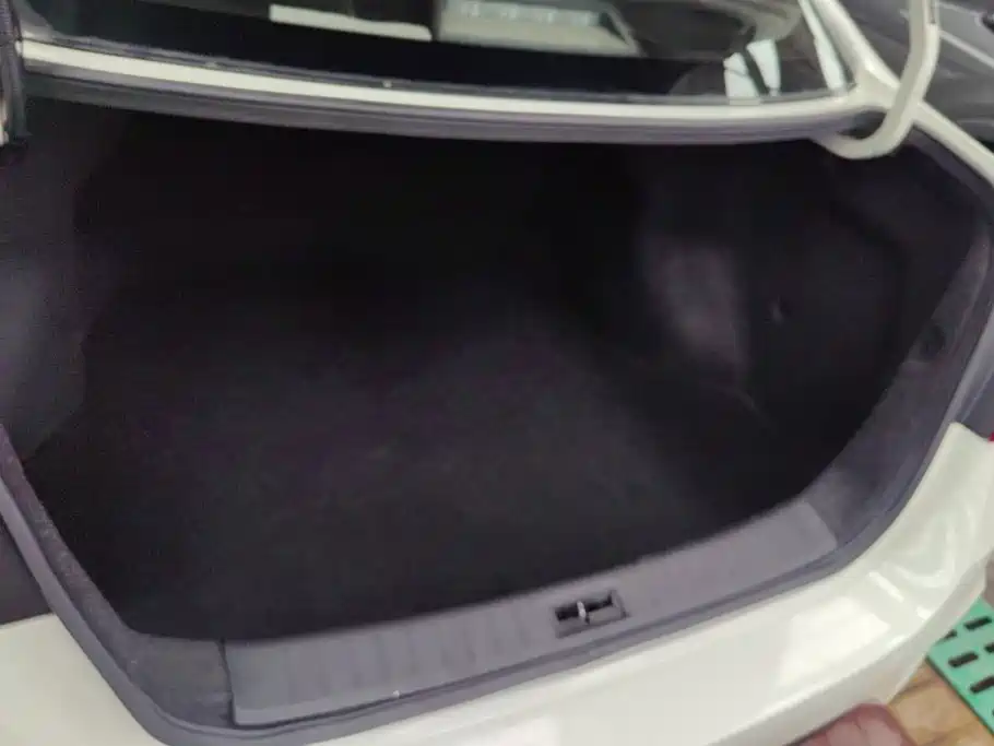 Nissan Sylphy — миниатюра 4