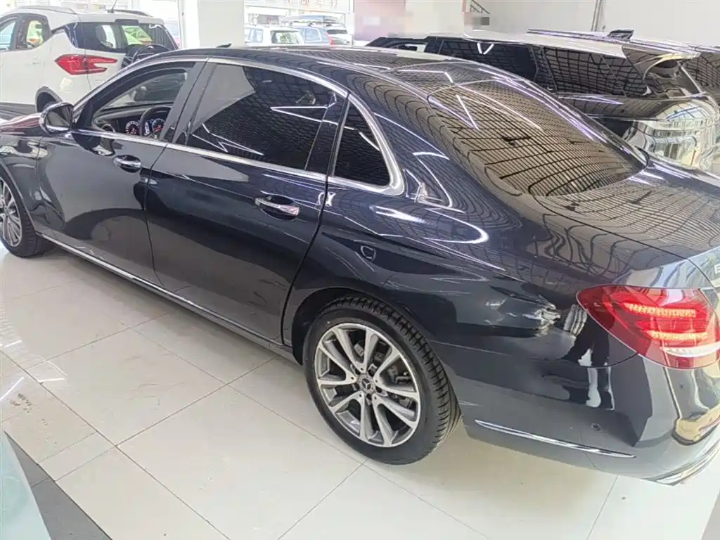 Mercedes-Benz E-Class E 2018 E 300 L Fashion