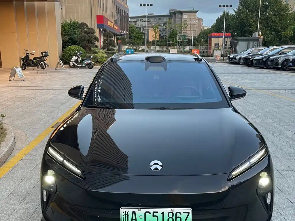 NIO ET5T — миниатюра 2