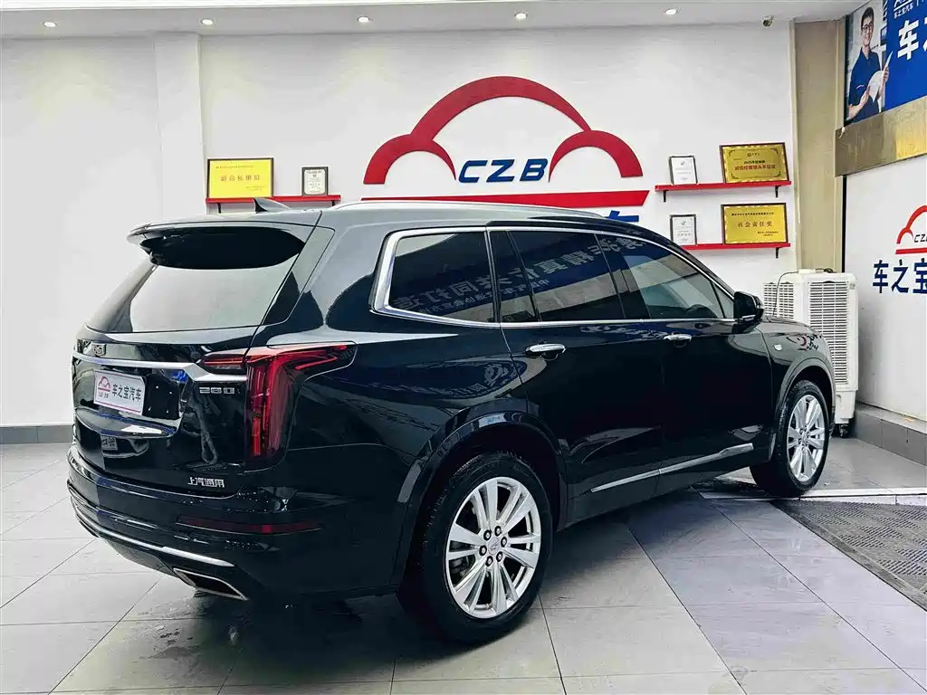Cadillac XT6 — миниатюра 5