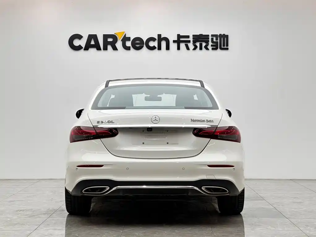 Mercedes-Benz E-Class — миниатюра 4