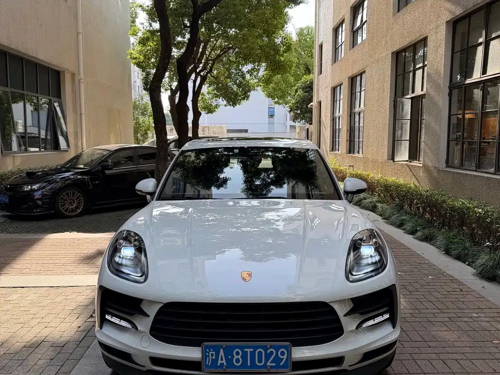Porsche Macan — миниатюра 2
