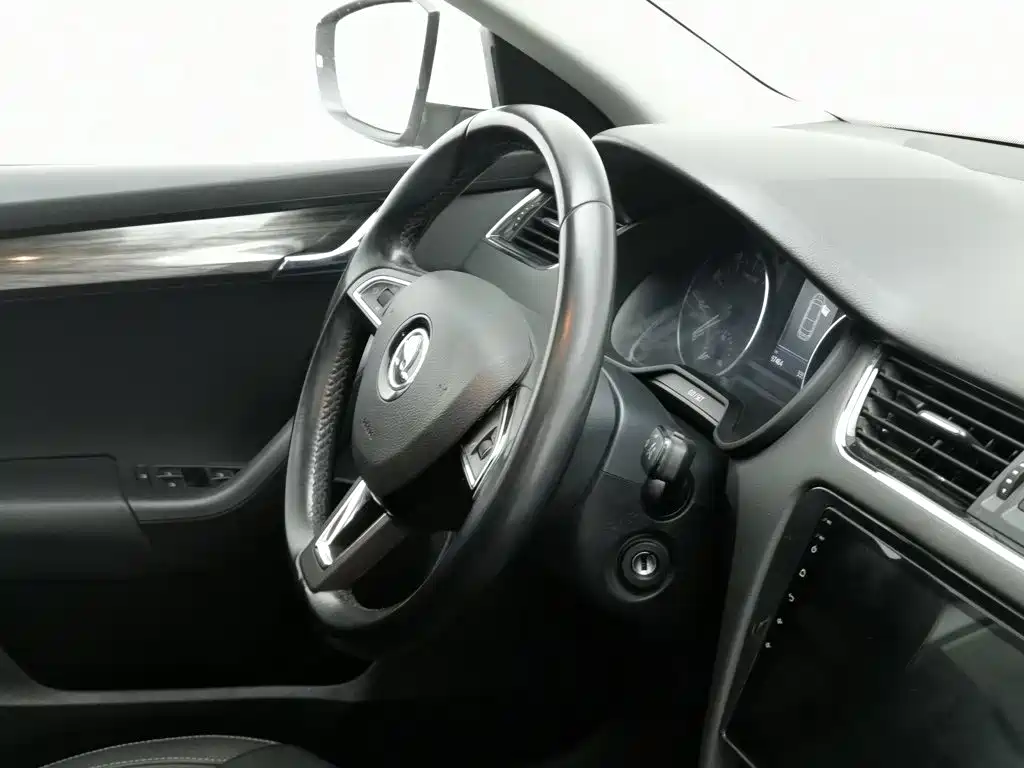 Skoda Octavia — миниатюра 22