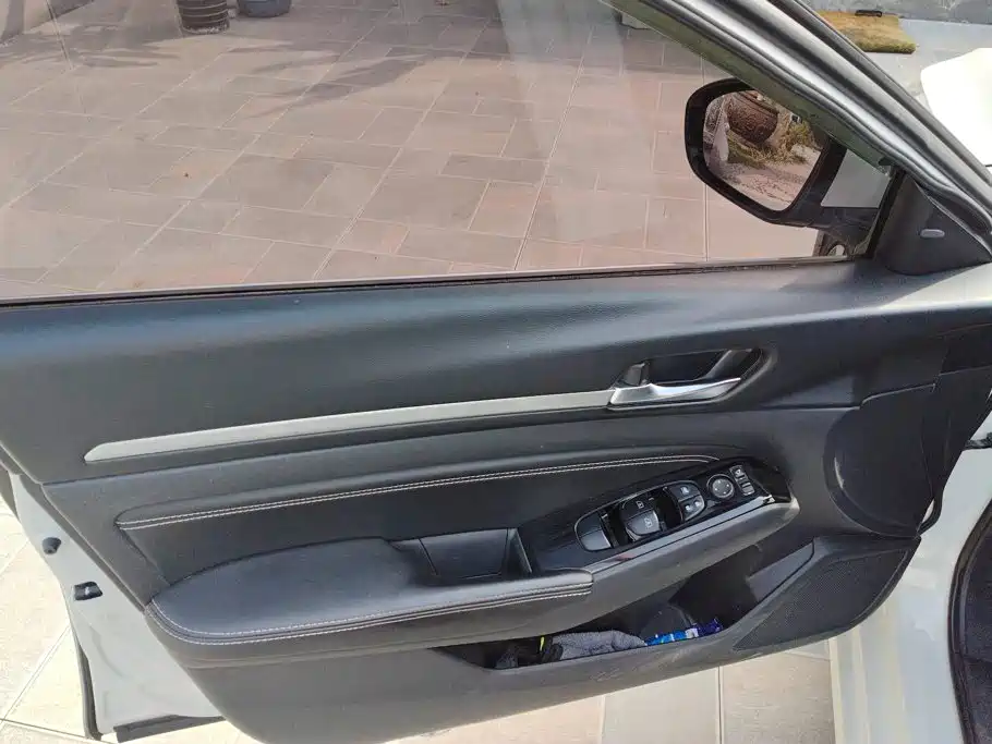 Nissan Teana — миниатюра 7