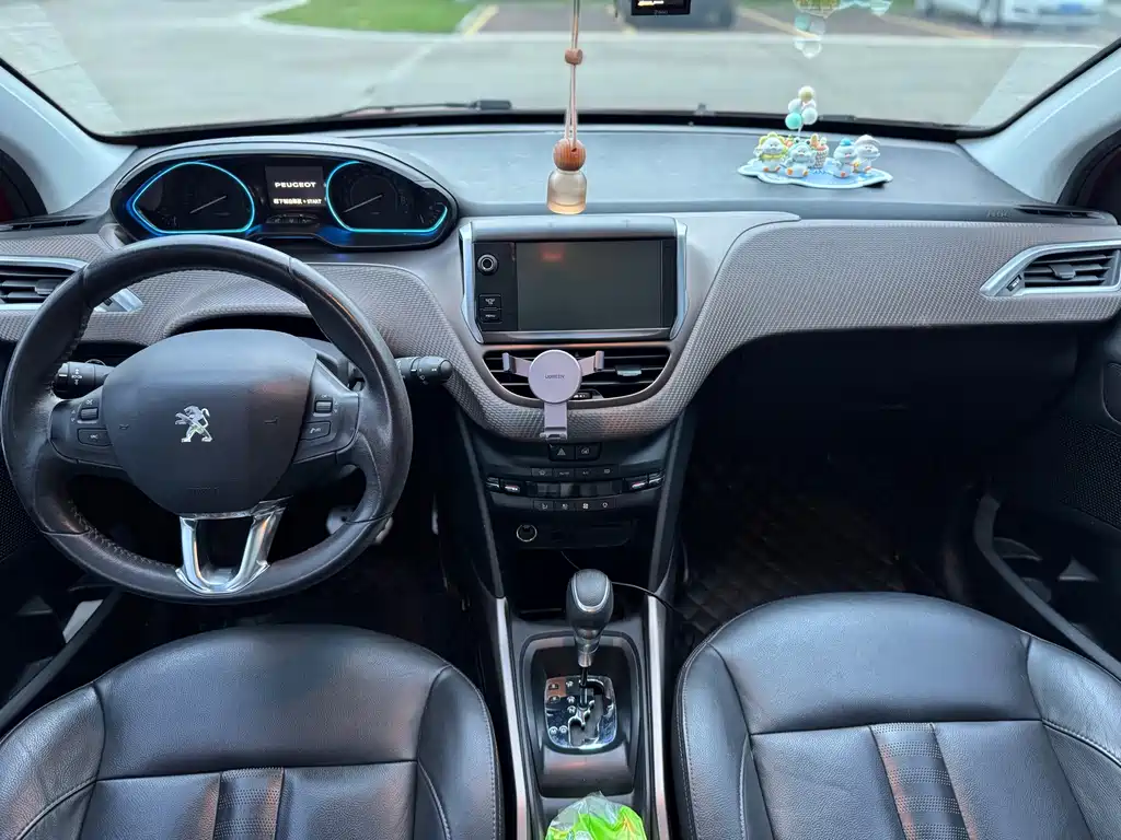 Peugeot 2008 — миниатюра 9