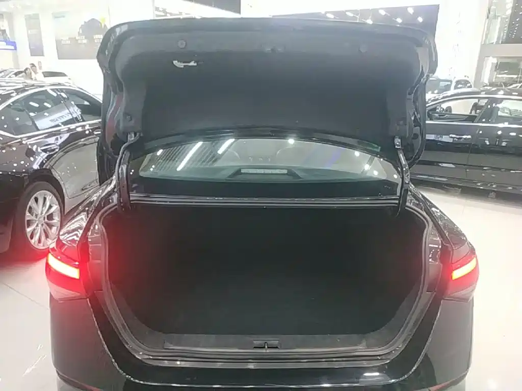 Nissan Sylphy — миниатюра 19
