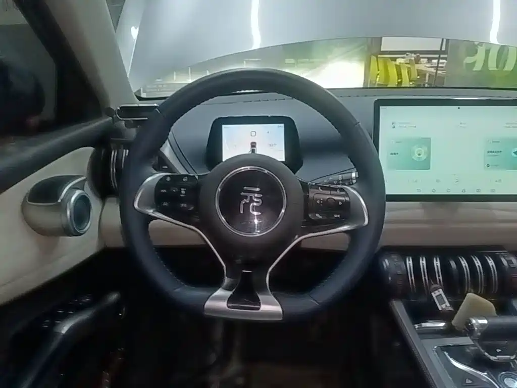 BYD Yuan Plus — миниатюра 11