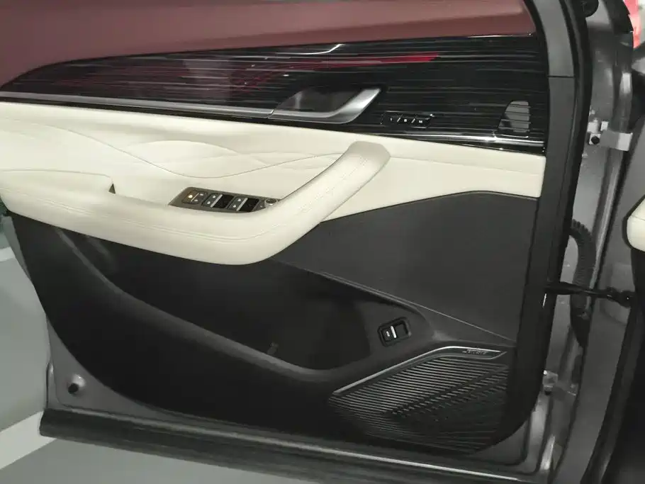 Geely Xingyue L — миниатюра 7