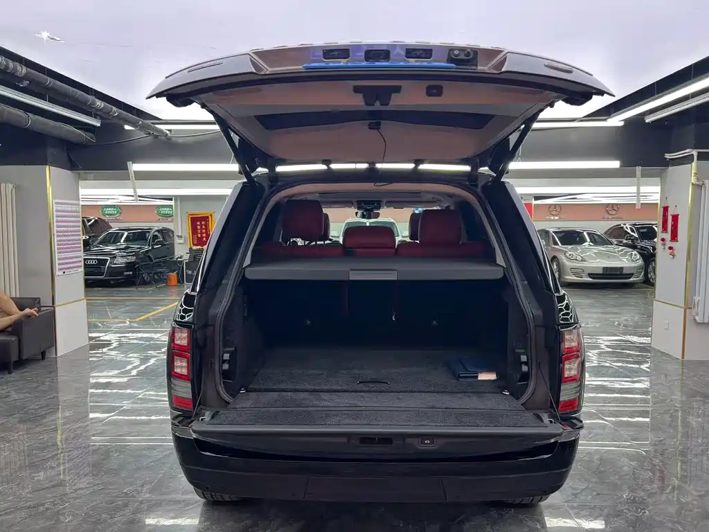 Land Rover Range Rover — миниатюра 13