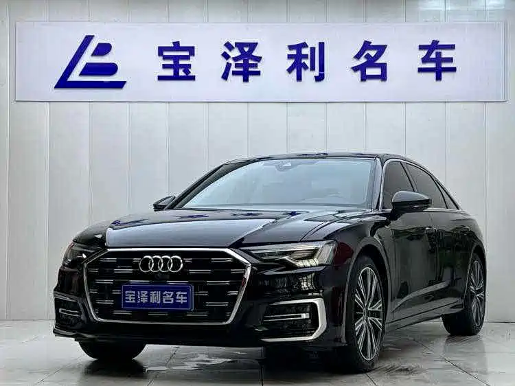 奥迪A6L 2025款 45 TFSI 臻选动感型 2025