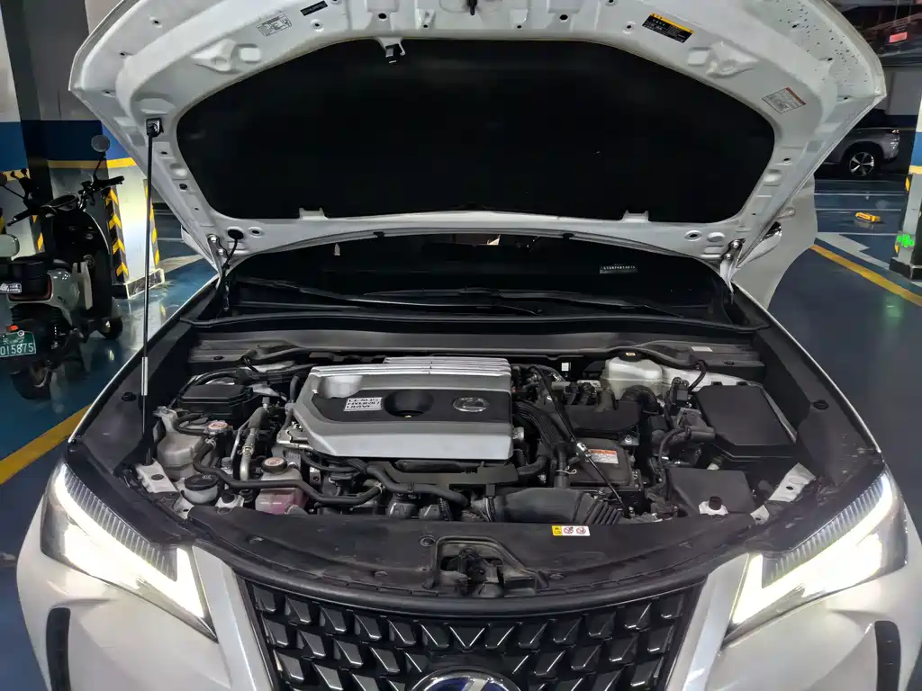 Lexus UX — миниатюра 8