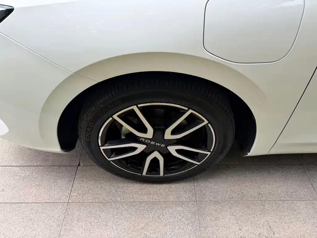 Roewe Young Wai D6 — миниатюра 17