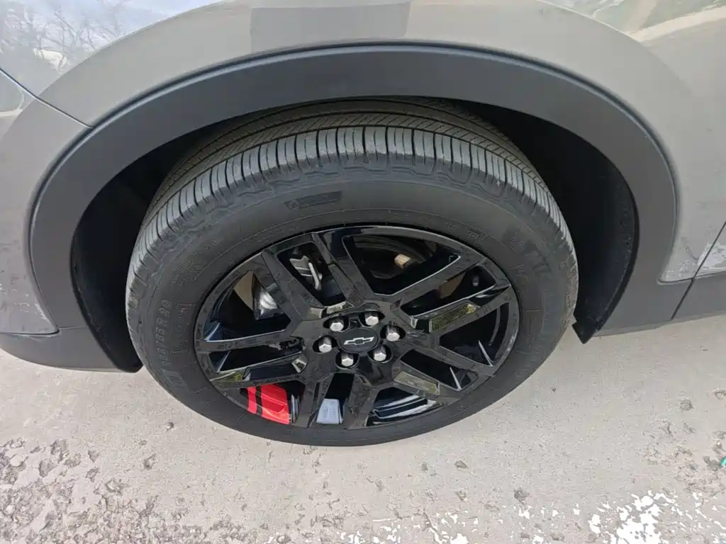 Chevrolet Blazer — миниатюра 25