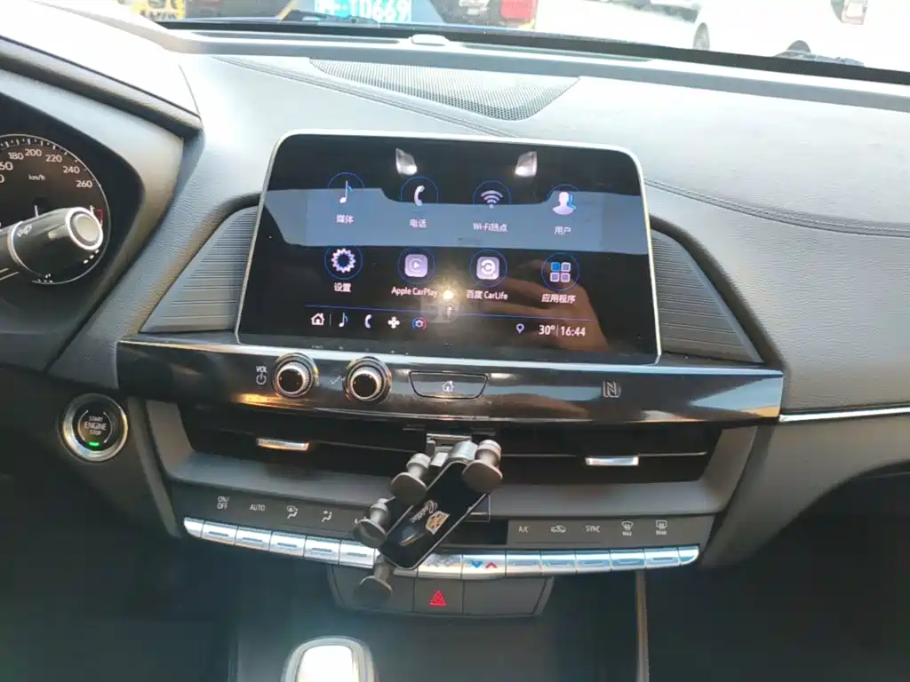 Cadillac CT4 — миниатюра 13