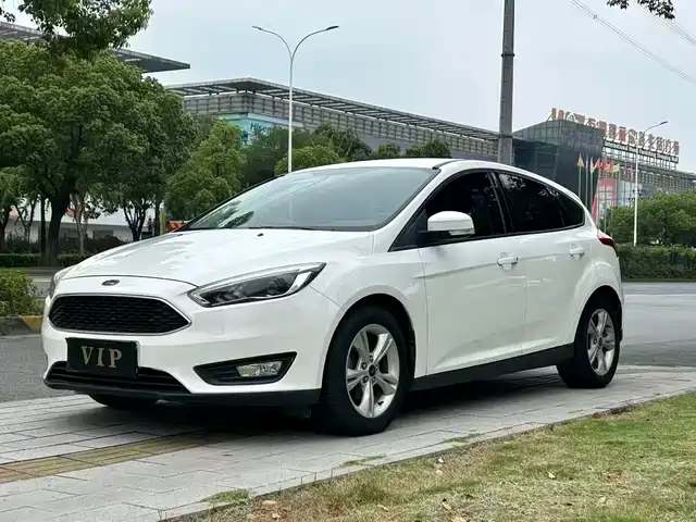 FORD FOX 2017