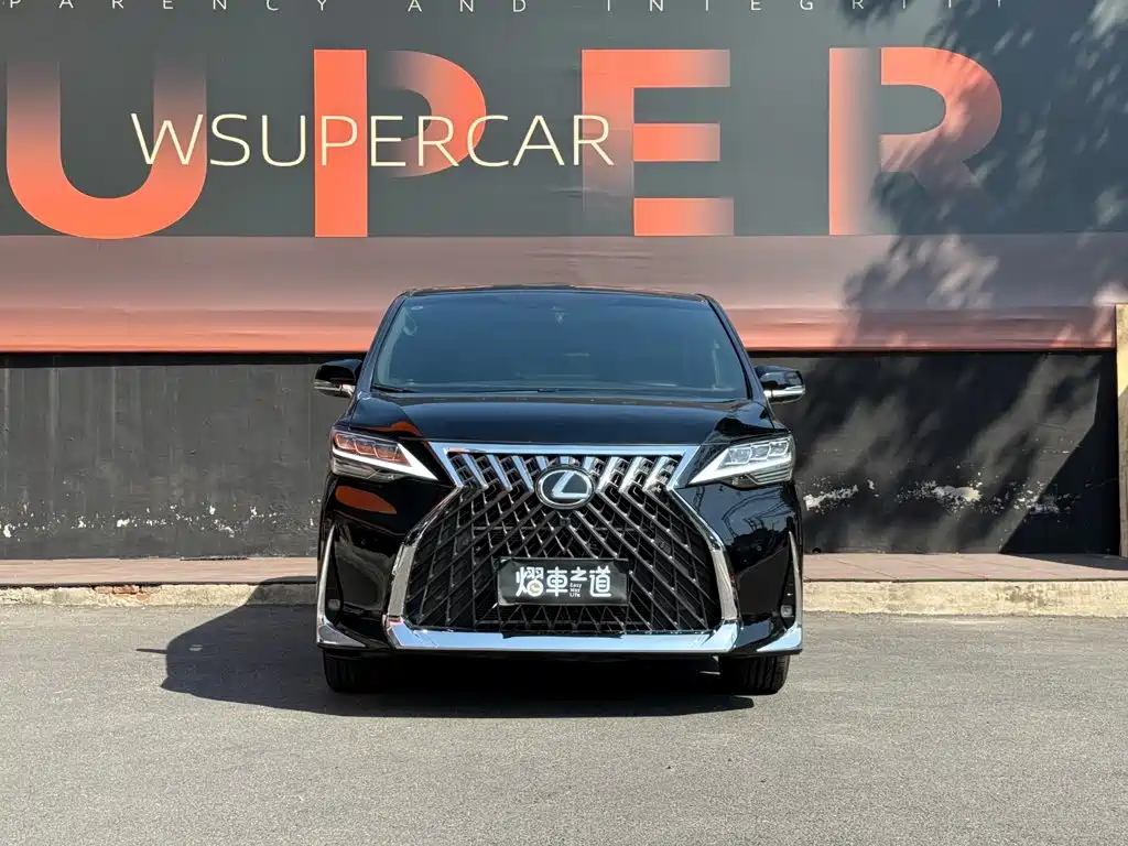Toyota Vellfire — миниатюра 2