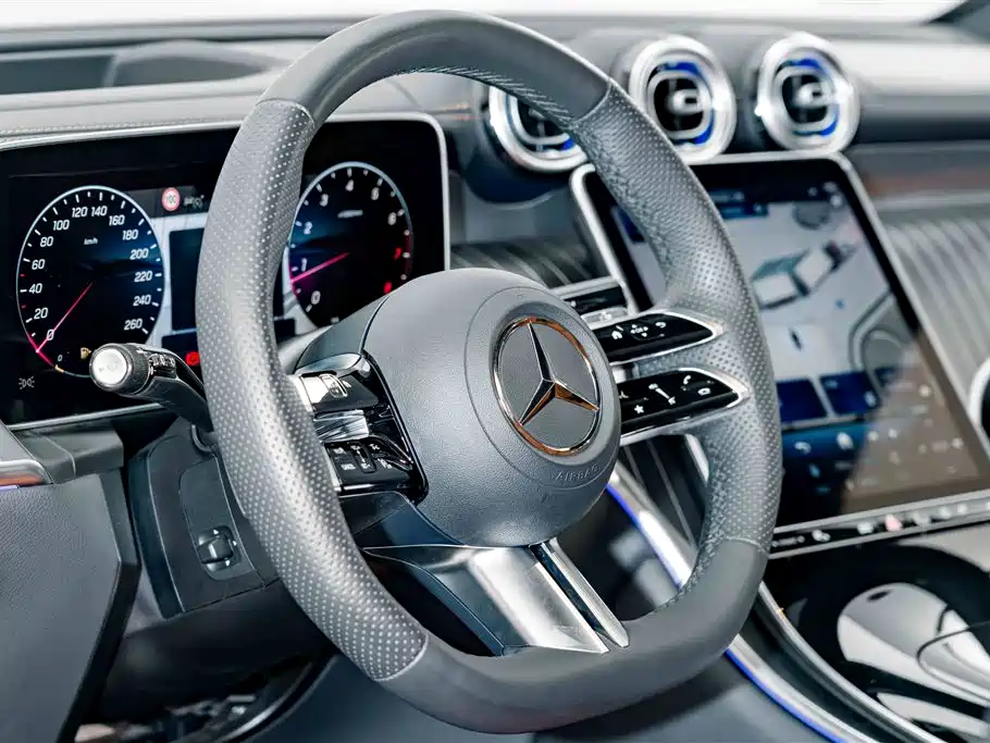 Mercedes-Benz GLC — миниатюра 9