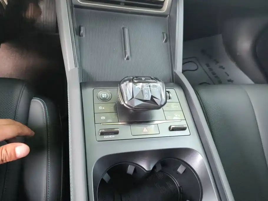 BYD Qin L — миниатюра 16
