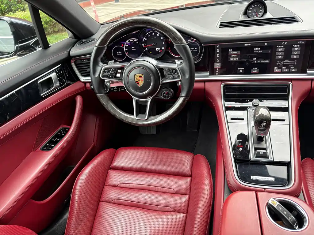 Porsche Panamera — миниатюра 8