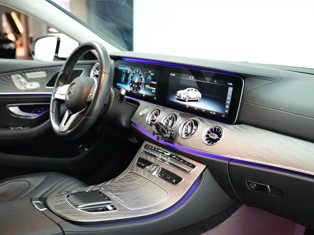 Mercedes-Benz CLS — миниатюра 9