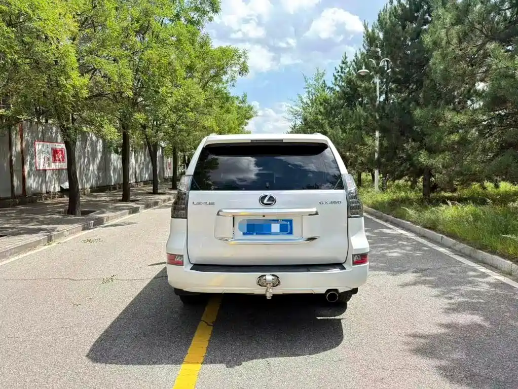 Lexus GX — миниатюра 9
