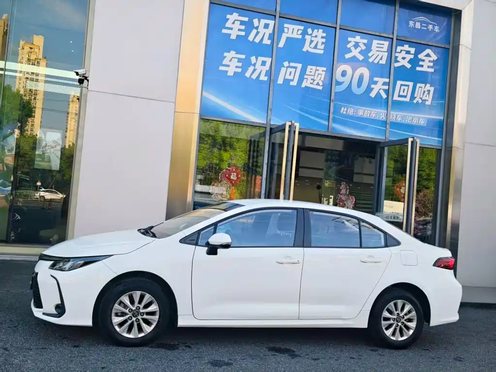 Toyota Corolla — миниатюра 4