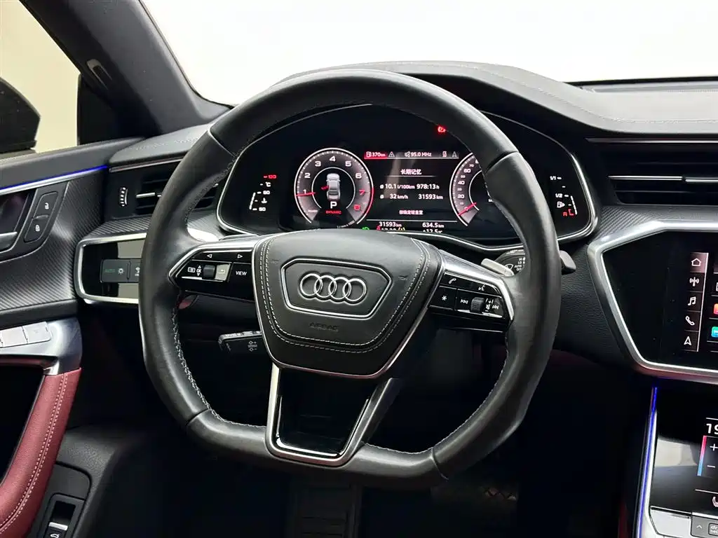 AUDI A7L