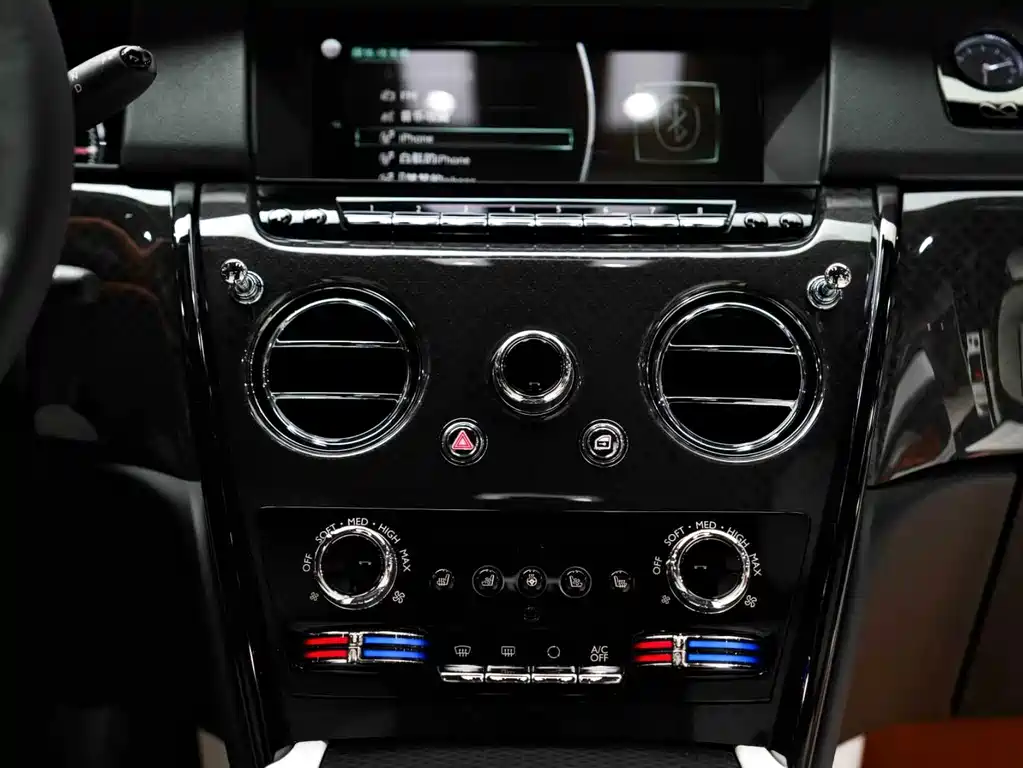 Rolls-Royce Cullinan — миниатюра 51