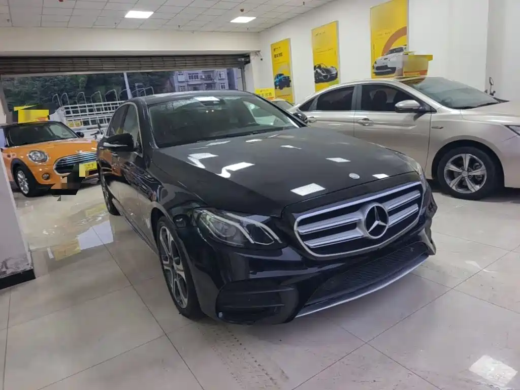 Mercedes-Benz E-Class — миниатюра 4