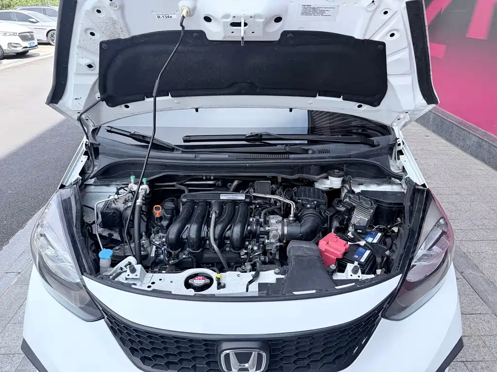 Honda Fit — миниатюра 8