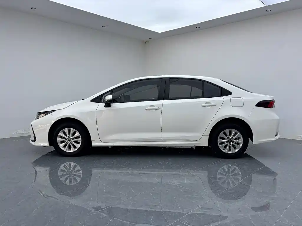 Toyota Corolla — миниатюра 14