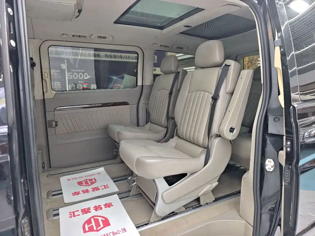 Mercedes-Benz Viano — миниатюра 28
