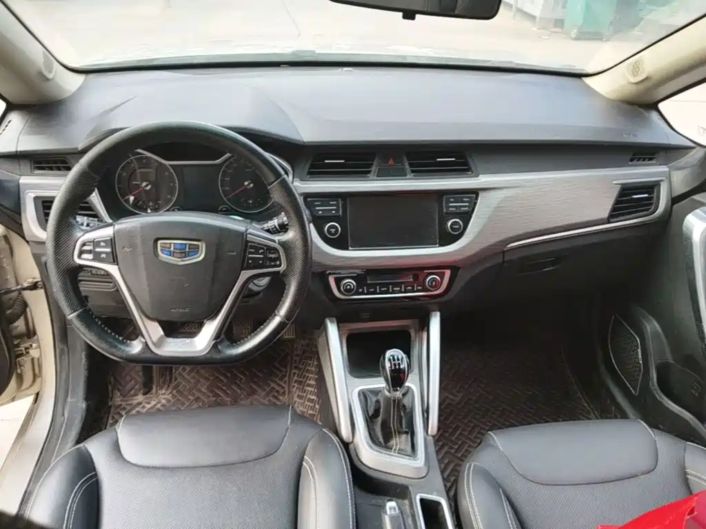 Geely Vision X3 — миниатюра 10