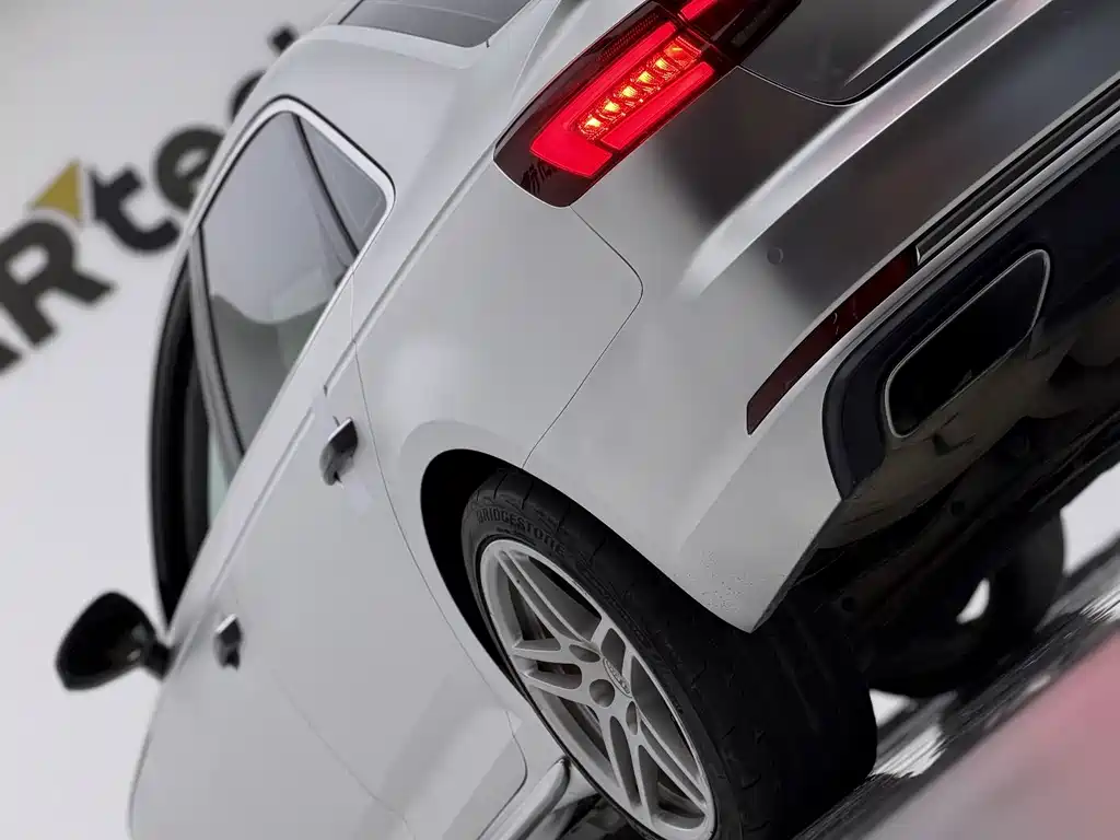 Audi A4L — миниатюра 14