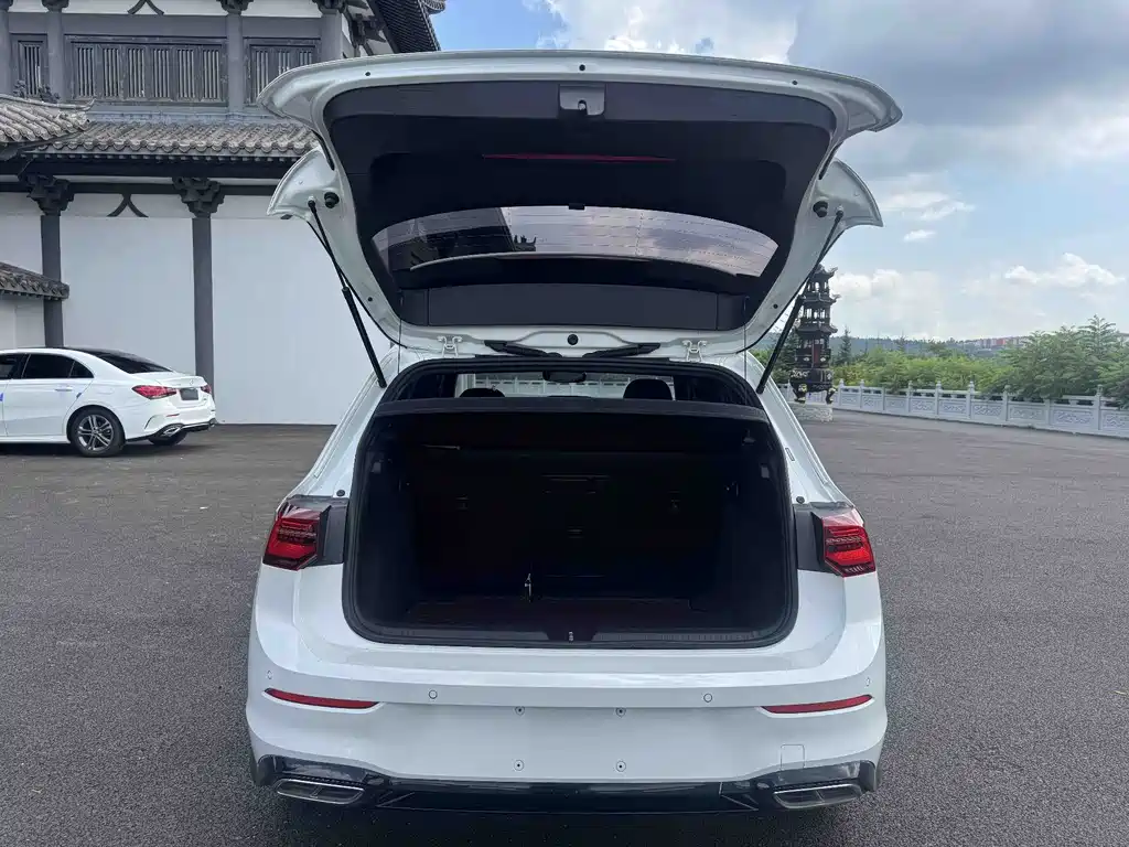 Volkswagen Golf — миниатюра 20