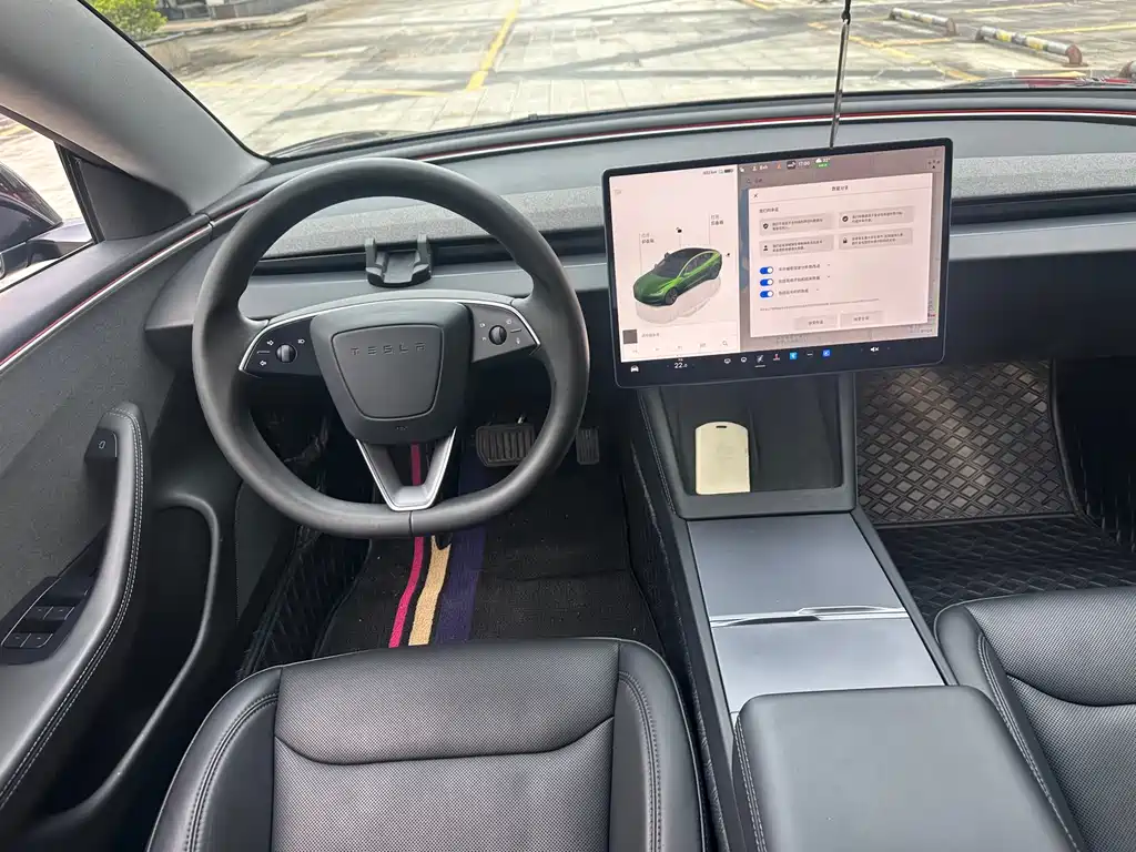 Tesla Model 3 — миниатюра 9