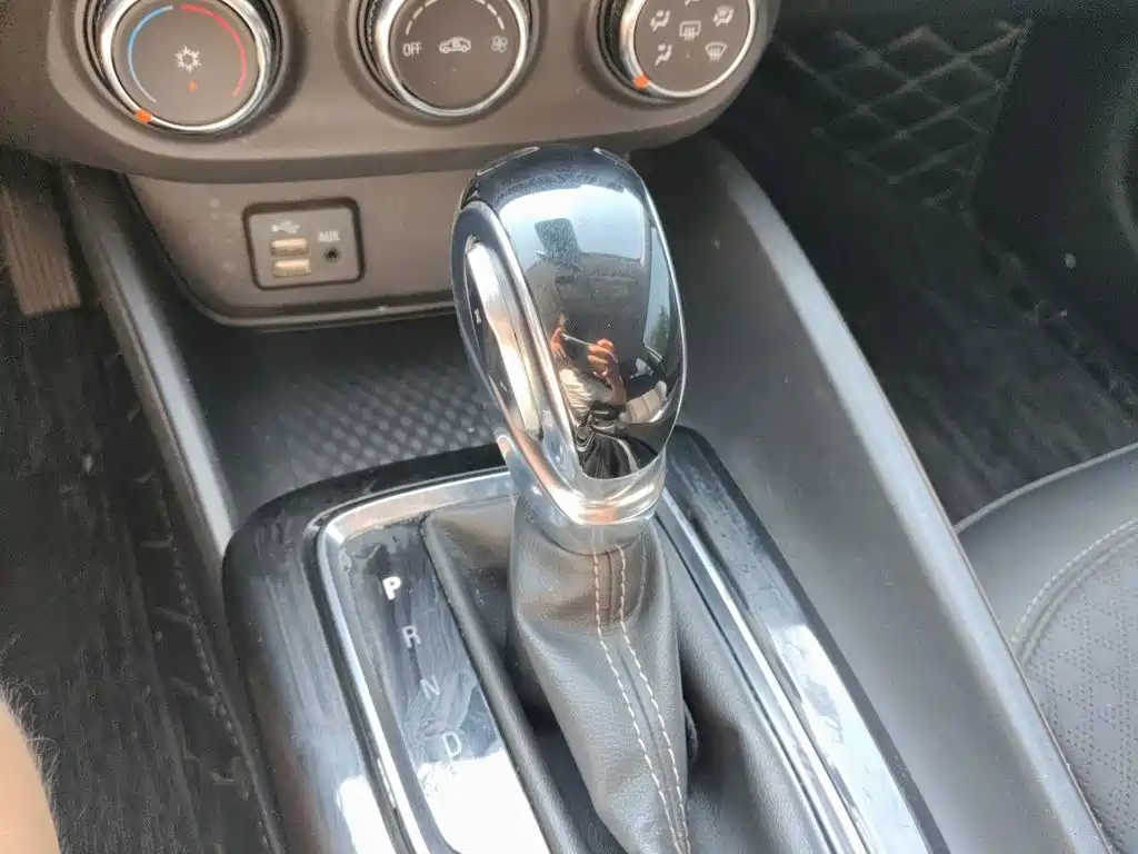 Buick Verano — миниатюра 7