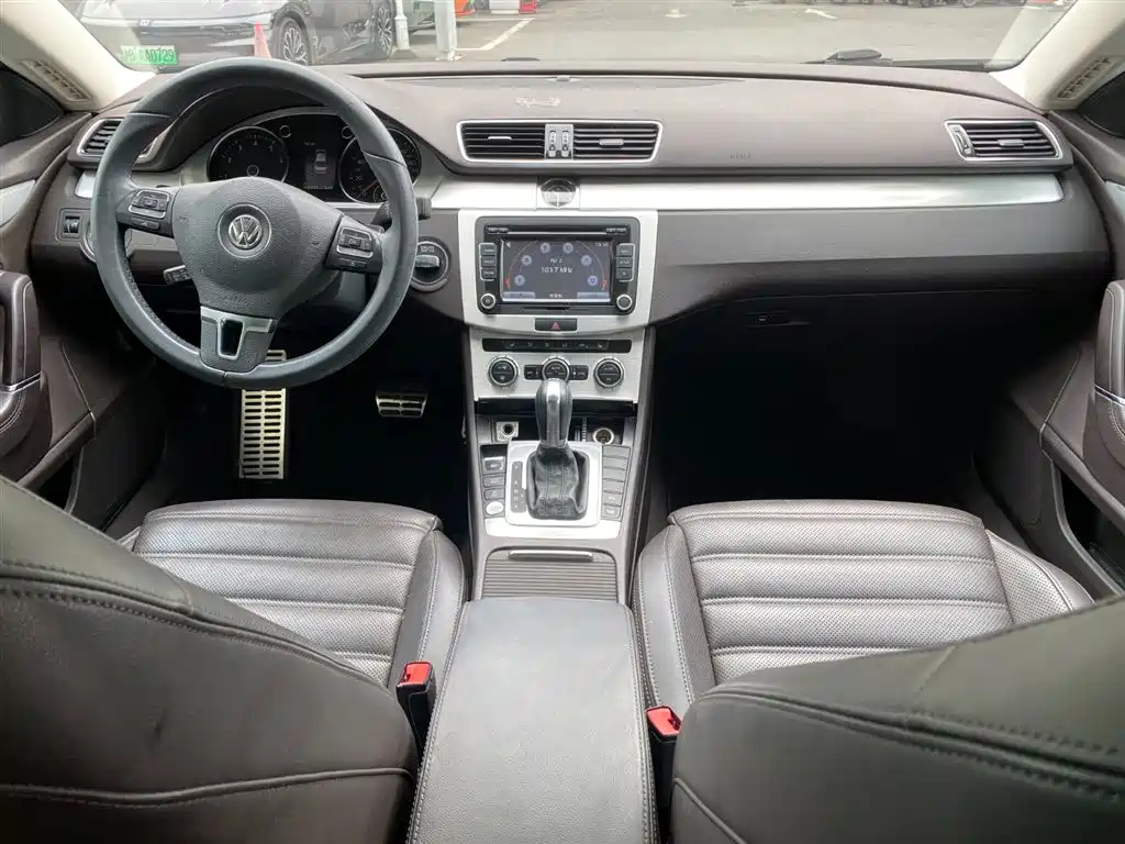 Volkswagen FAW - Passat CC CC 2016 1.8TSI Luxury