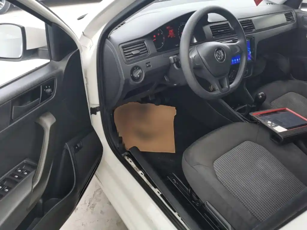 Volkswagen Santana — миниатюра 15