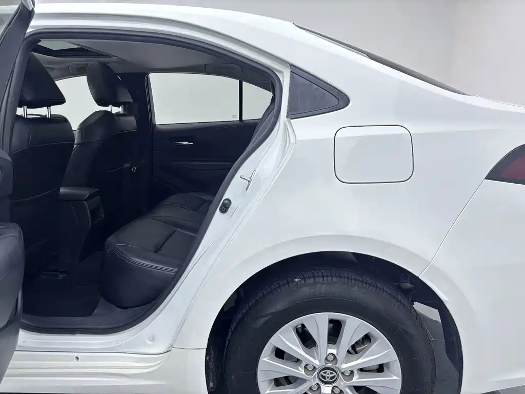 Toyota Corolla — миниатюра 11