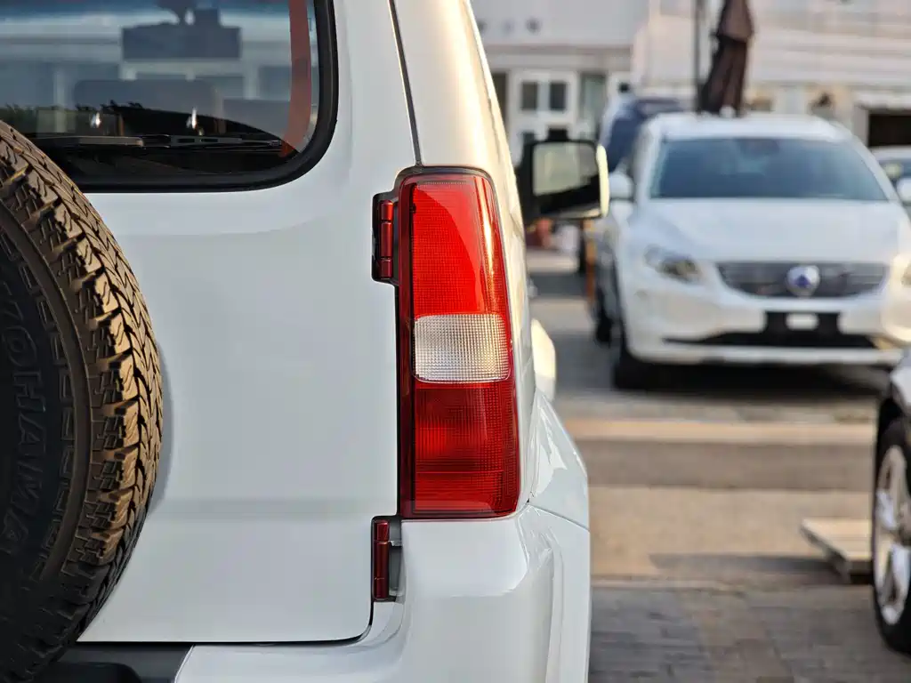 Suzuki Jimny — миниатюра 11
