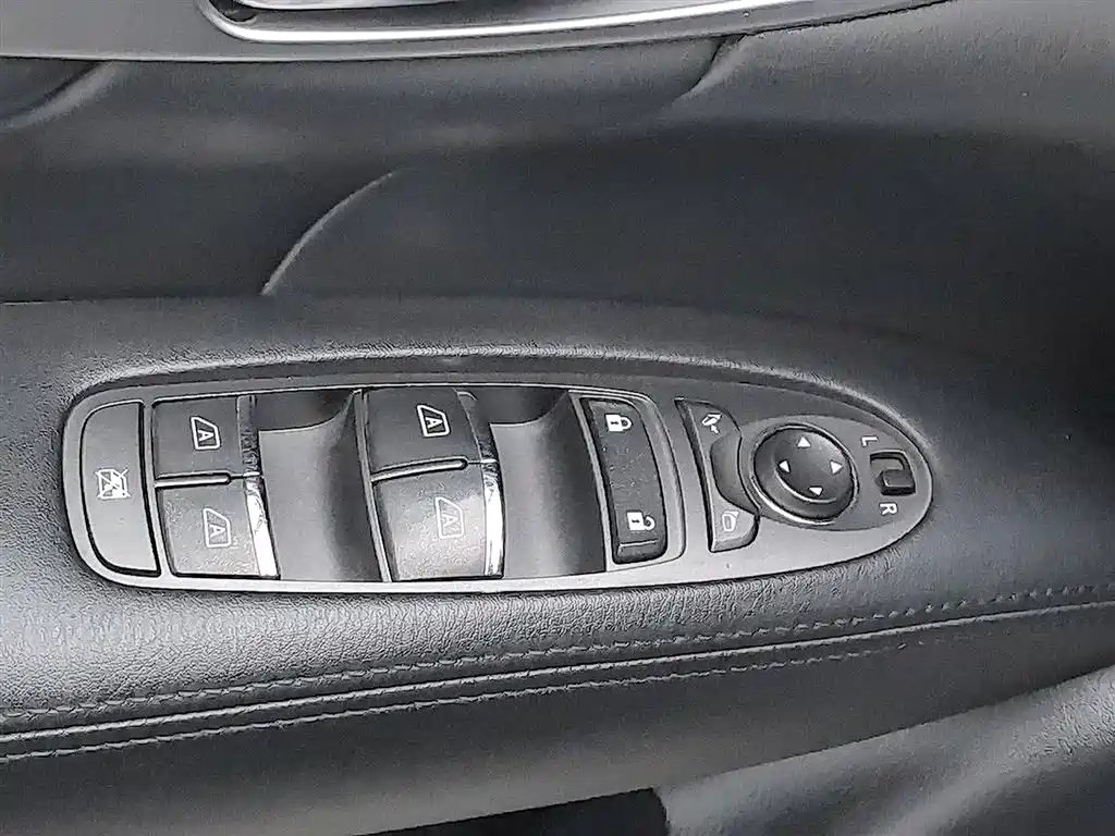 Infiniti Q70 2017 Q70L 2.5L Elite