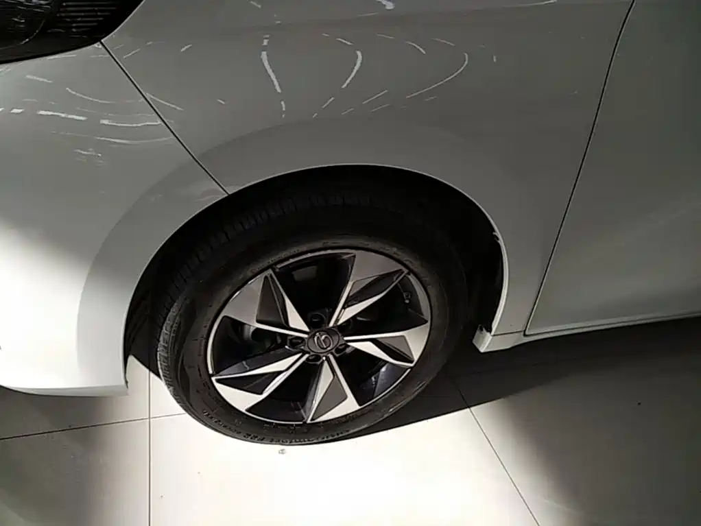 GAC Motor Trumpchi M6 — миниатюра 23
