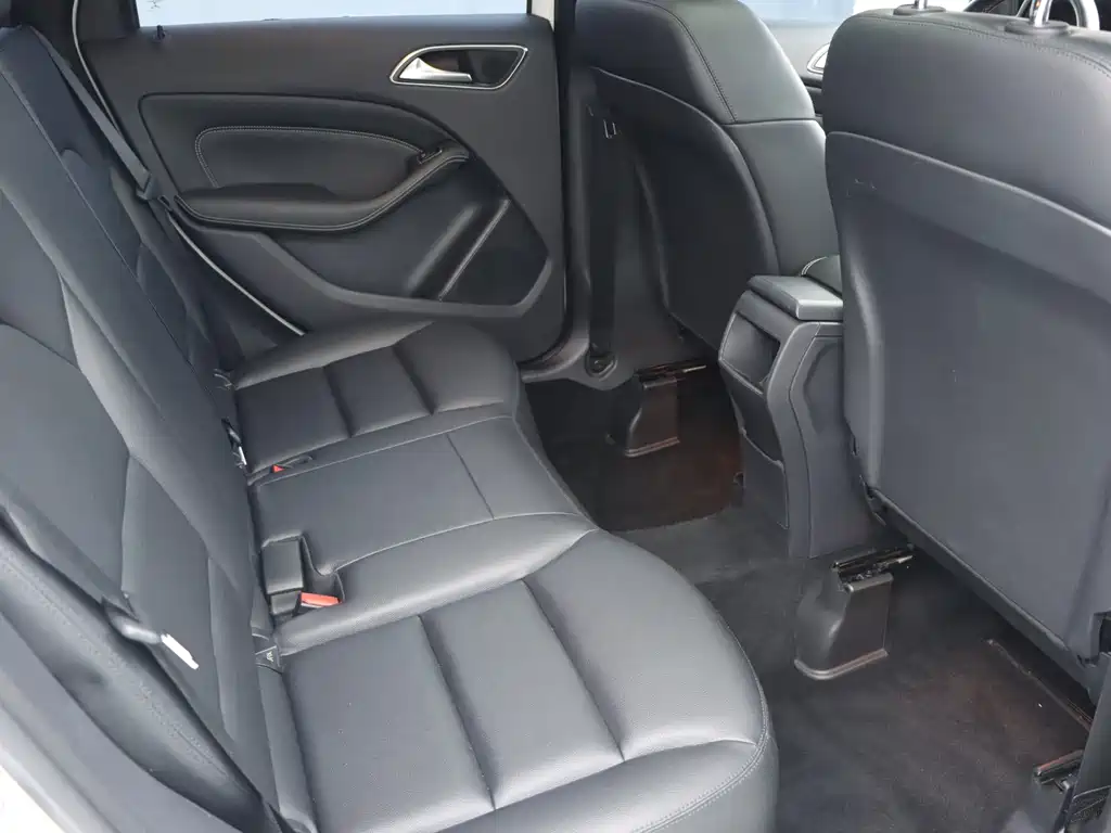 Mercedes-Benz B-Class — миниатюра 12