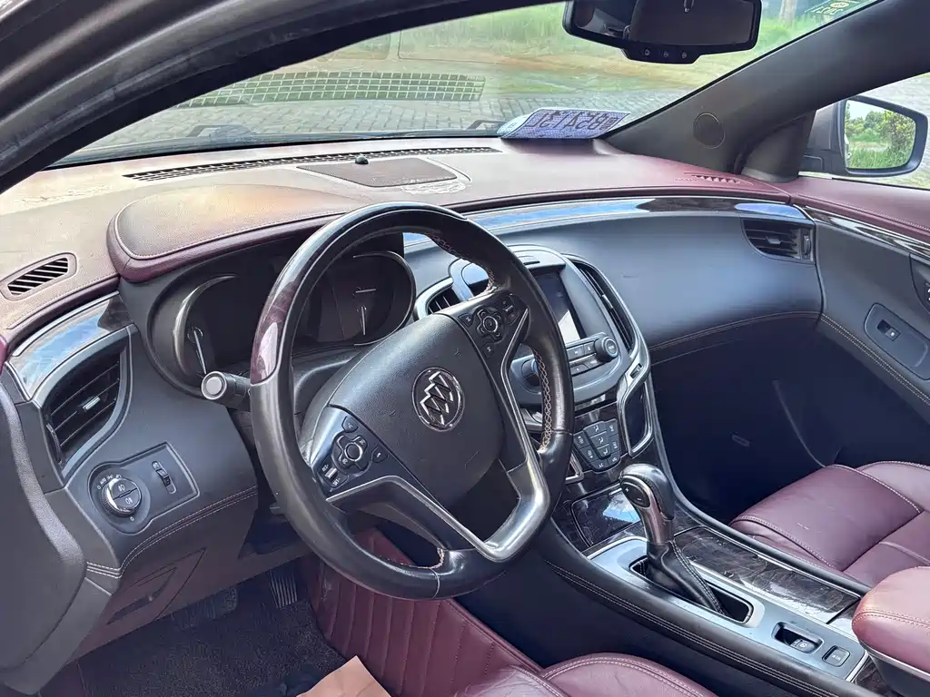 Buick LaCrosse — миниатюра 14