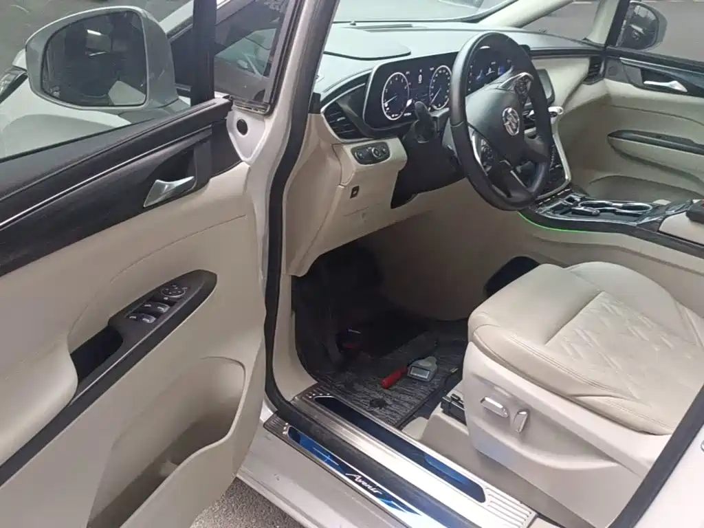 Buick GL8 — миниатюра 16