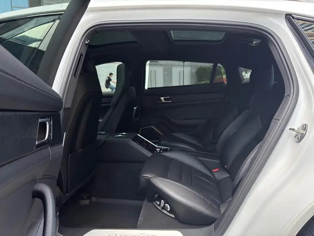 Porsche Panamera — миниатюра 10