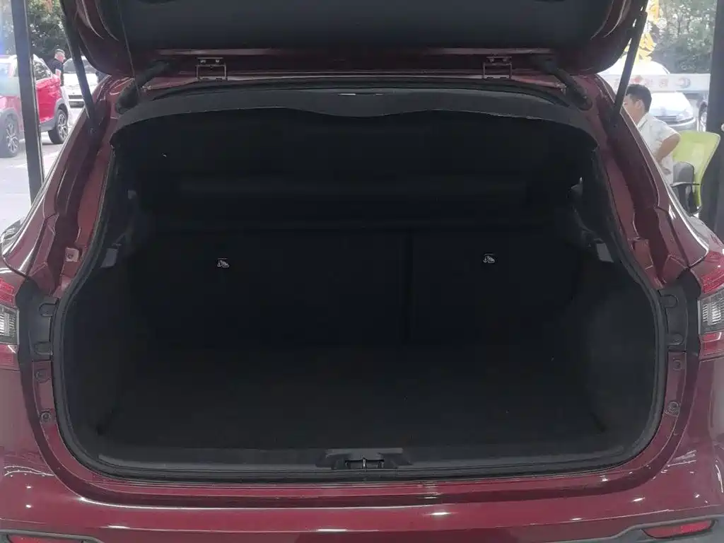 Nissan Qashqai — миниатюра 15