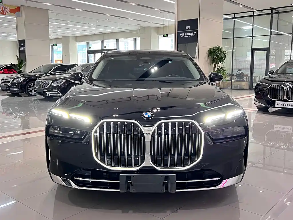 BMW 7 SERIES