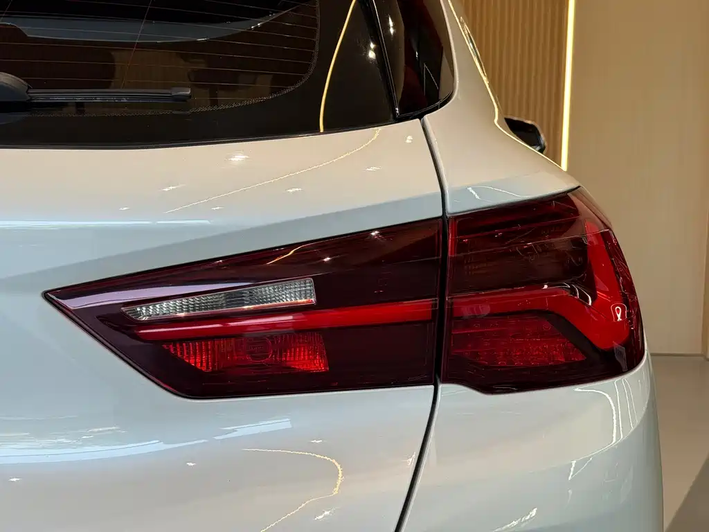 BMW X2 — миниатюра 13